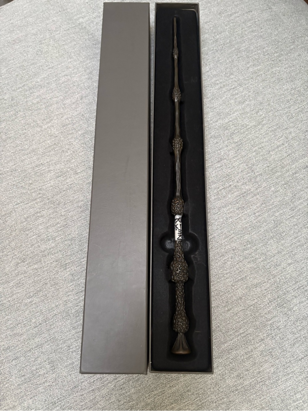 Harry Potter Professor Dumbledore Wand w/ Original Box from Universal Orlando